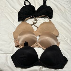 Victoria’s Secret lot of 4 bras